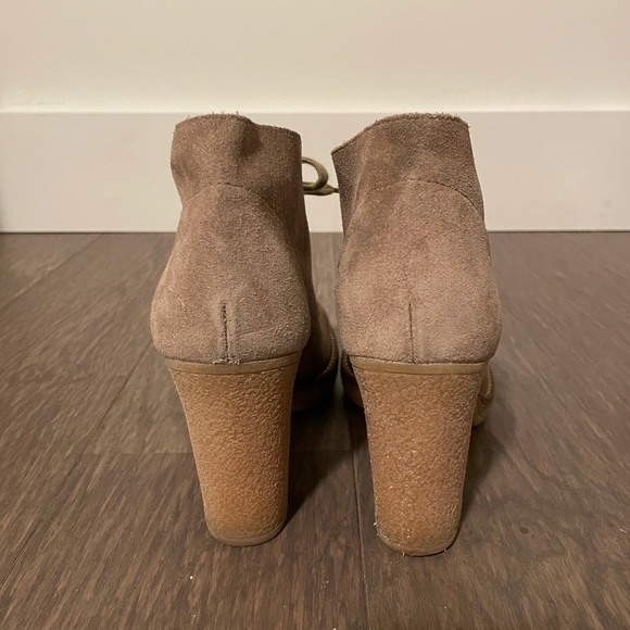 J.Crew beige leather bootie size 8 made in Italy - Picture 7 of 8